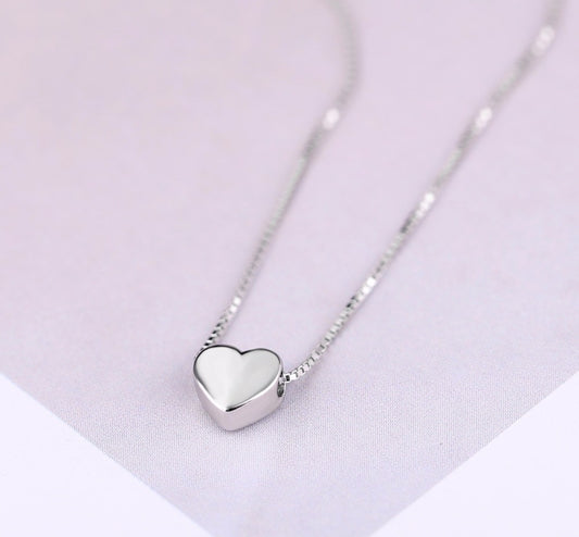 Silver Color Love Heart Necklaces for Women